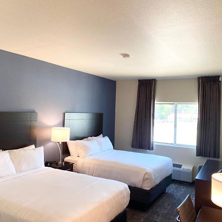 Cobblestone Inn & Suites - Forest City Exteriér fotografie